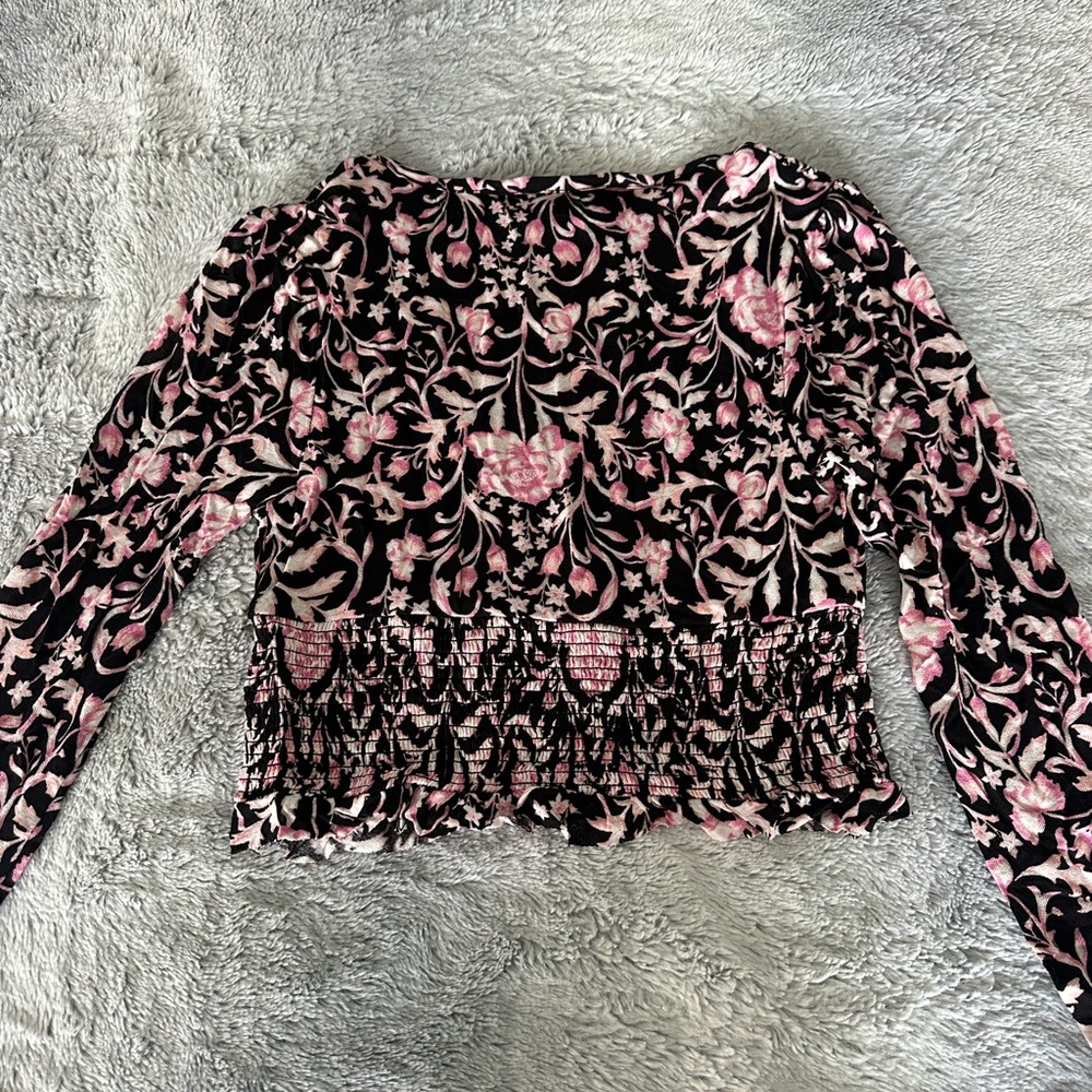 Urban Outfitters Vintage Pink and Black Floral Ruched Crop Top size Small NWT